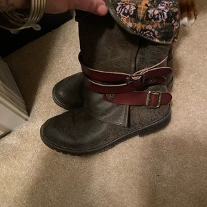 Women’s boots